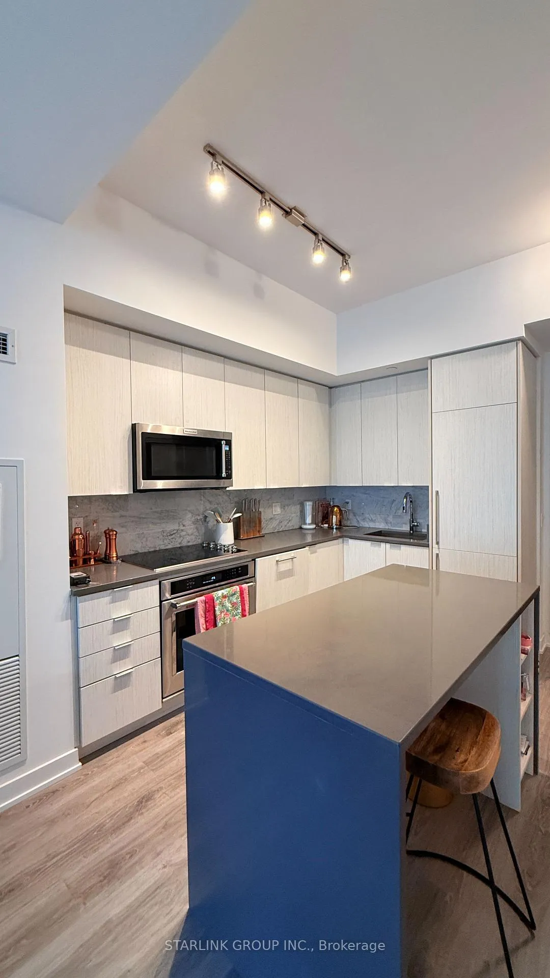 Photo 5 of Unit 713, 38 Iannuzzi Street, Toronto, Niagara — HOMEH