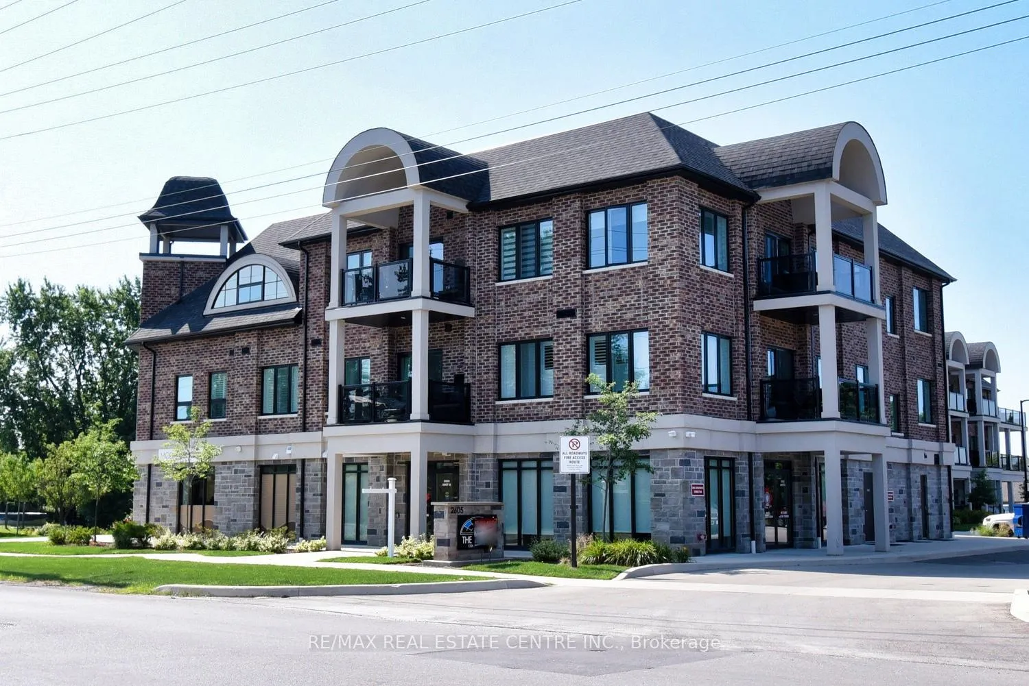 Front of Unit 203, 2605 Binbrook Road