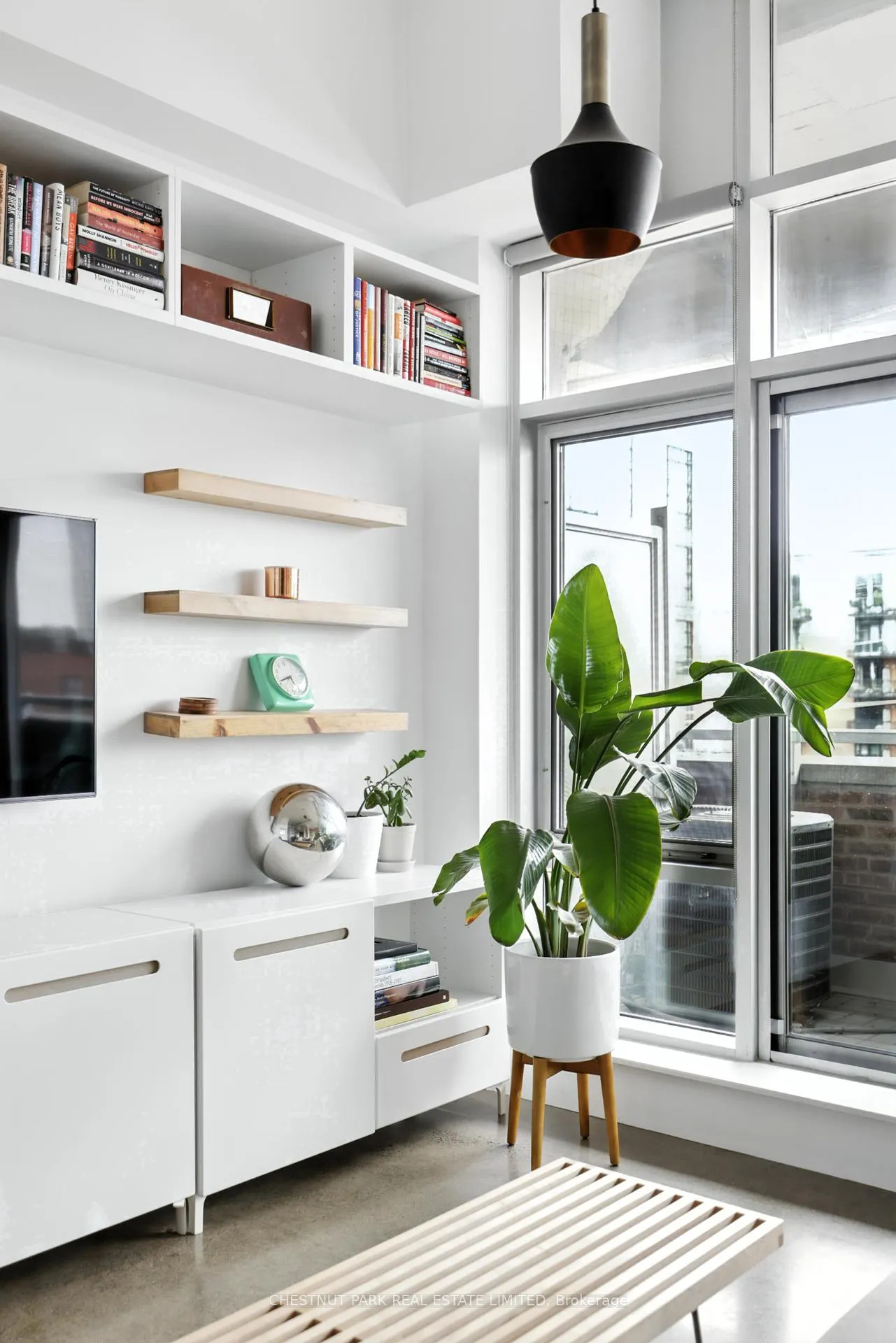 Photo 4 of Unit 404, 233 Carlaw Avenue, Toronto, South Riverdale — HOMEH