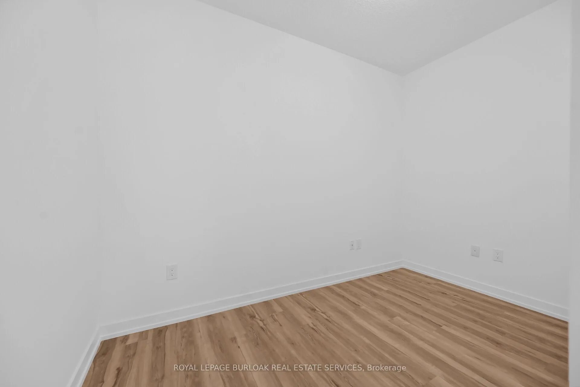 Photo 20 of Unit 801, 470 Dundas Street E, Hamilton, Waterdown — HOMEH