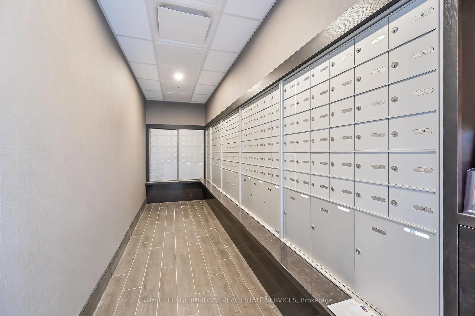 Photo 32 of Unit 801, 470 Dundas Street E, Hamilton, Waterdown — HOMEH