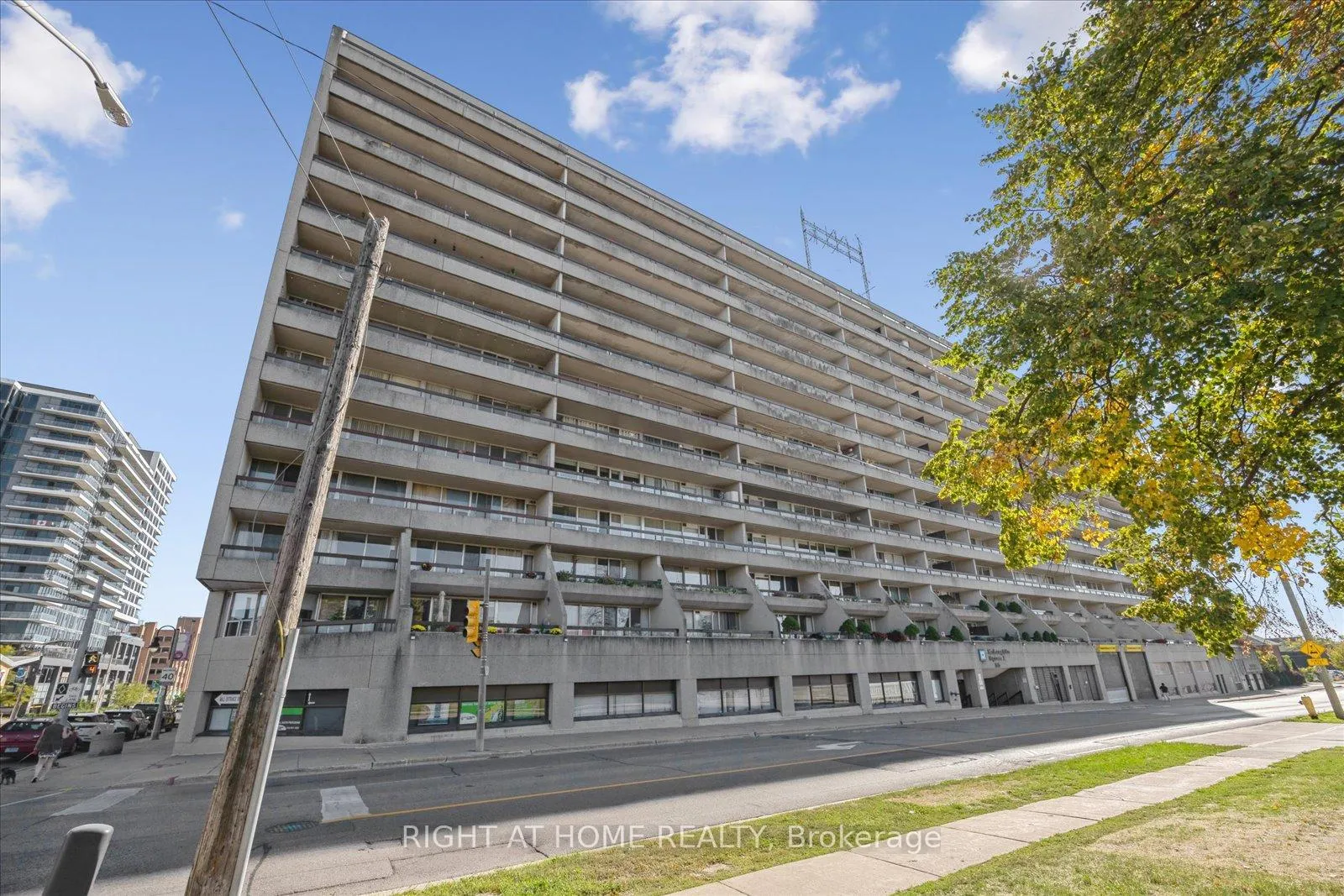 Photo 2 of Unit 411, 55 William Street E, Oshawa, McLaughlin — HOMEH