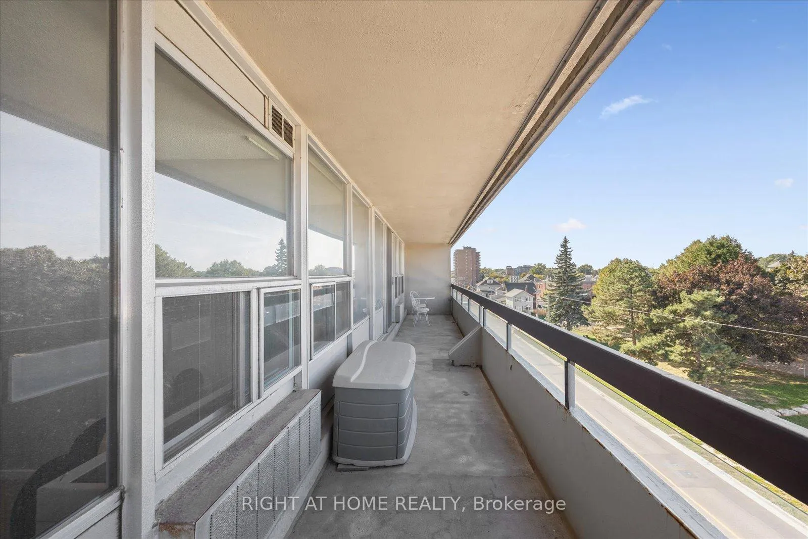 Photo 25 of Unit 411, 55 William Street E, Oshawa, McLaughlin — HOMEH