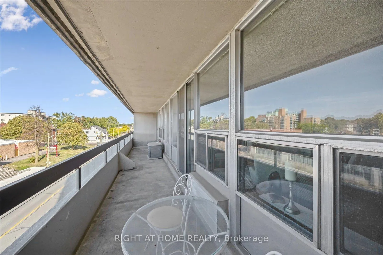 Photo 26 of Unit 411, 55 William Street E, Oshawa, McLaughlin — HOMEH