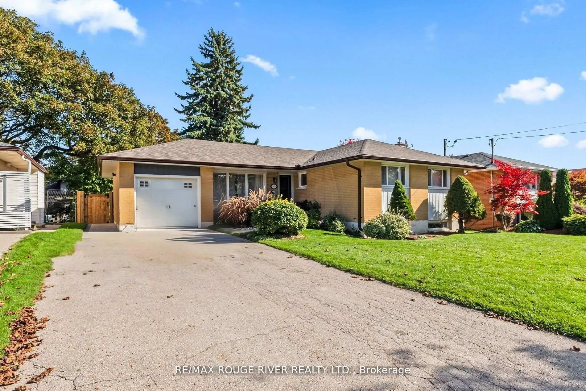Photo 1 of 745 Glengrove Street, Oshawa, Northglen — HOMEH