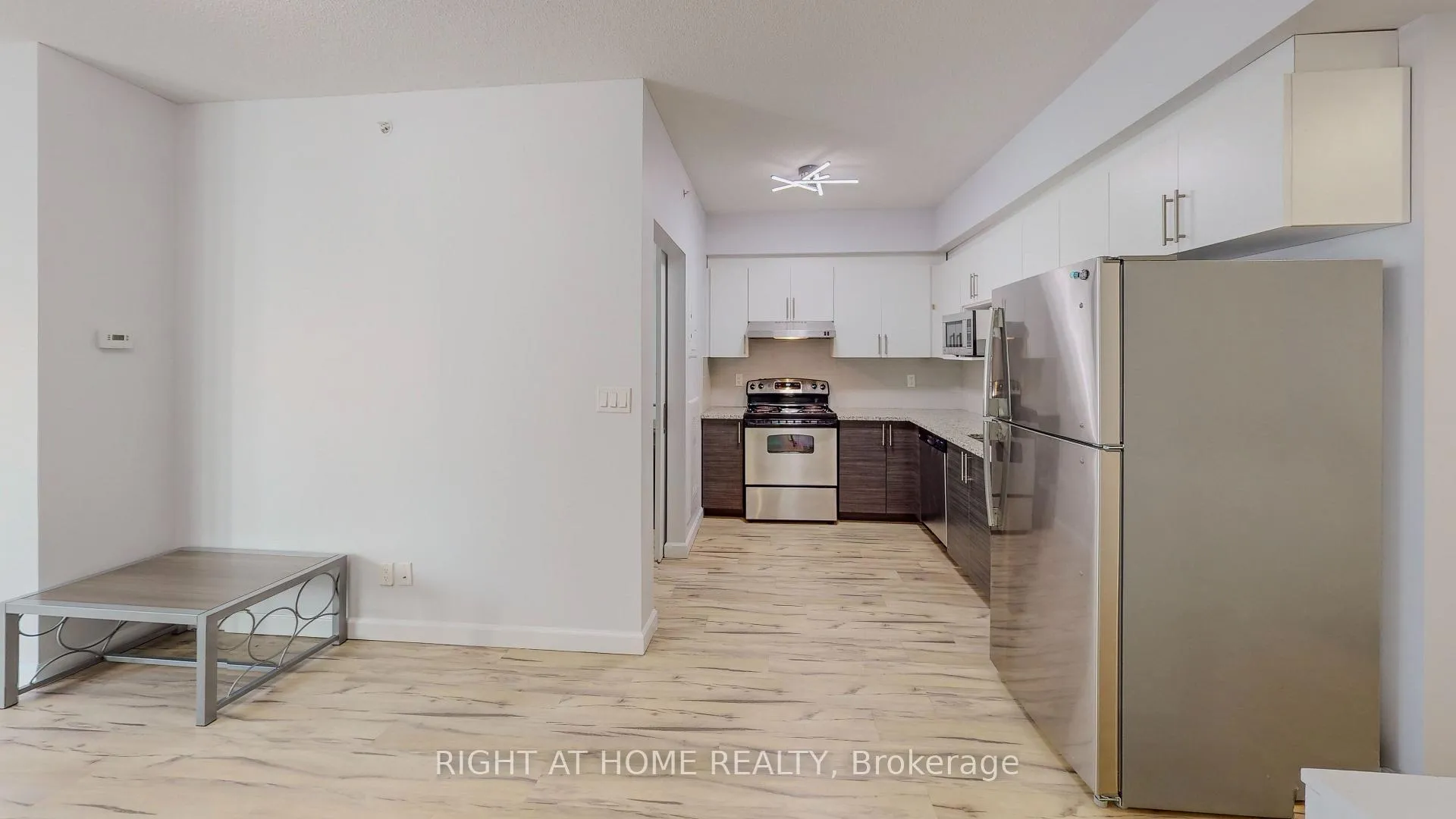 Photo 16 of Unit 1618, 258A Sunview Street, Waterloo — HOMEH
