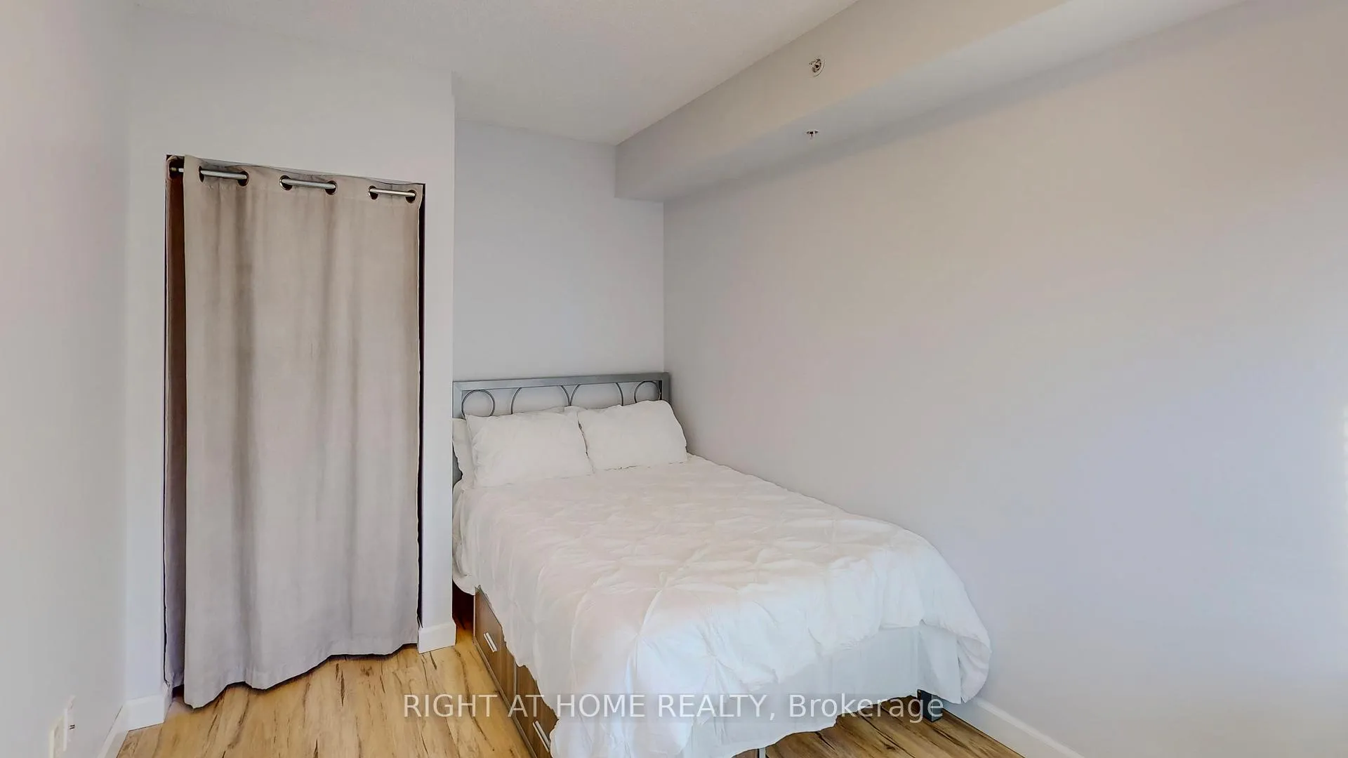 Photo 22 of Unit 1618, 258A Sunview Street, Waterloo — HOMEH