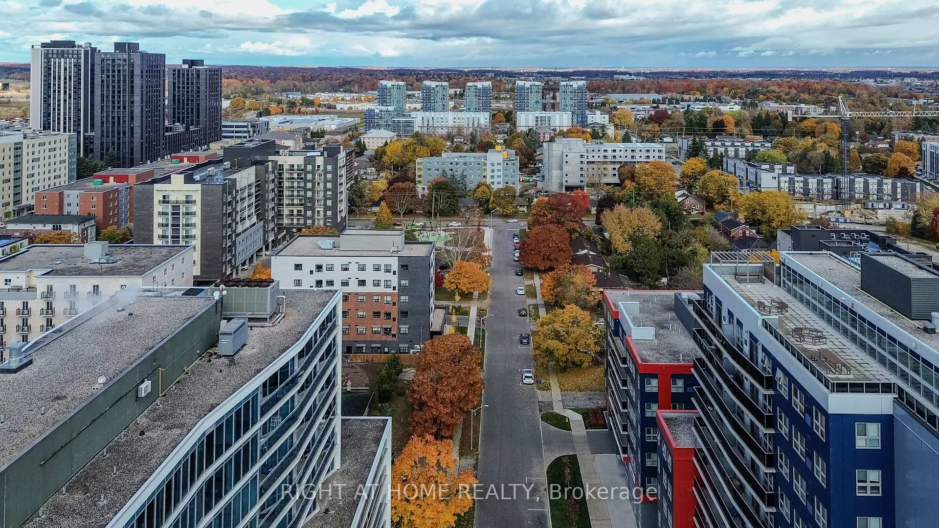 Photo 36 of Unit 1618, 258A Sunview Street, Waterloo — HOMEH
