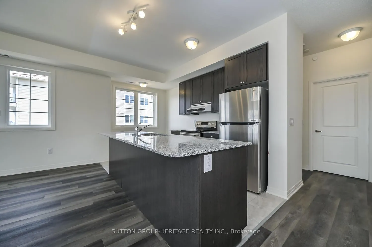 Photo 5 of Unit 304, 70 Shipway Avenue, Clarington, Newcastle — HOMEH