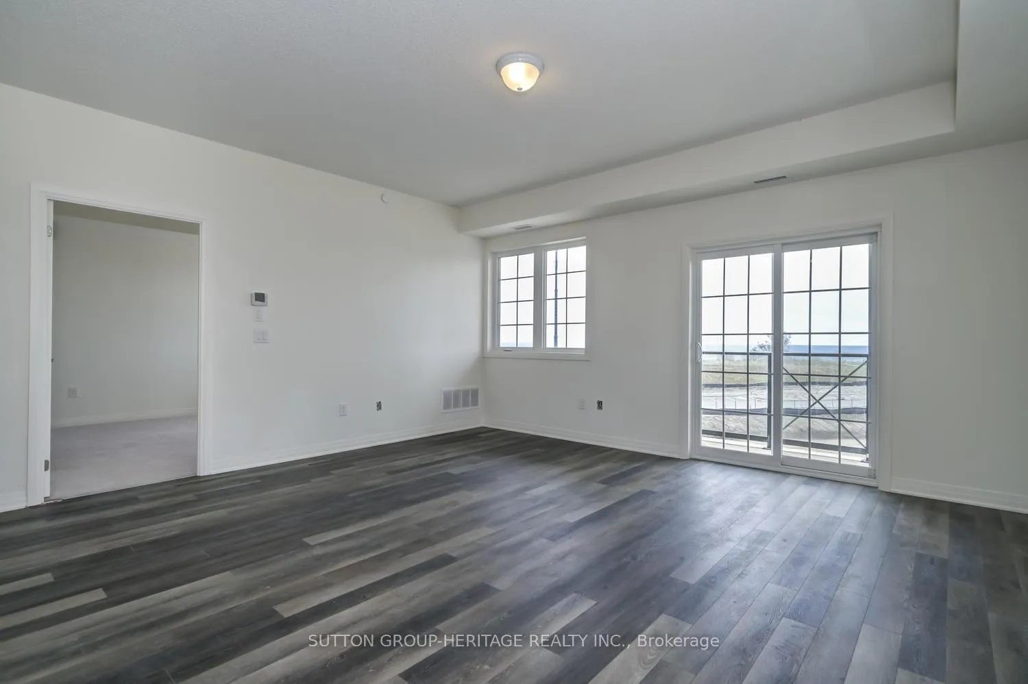 Photo 10 of Unit 304, 70 Shipway Avenue, Clarington, Newcastle — HOMEH