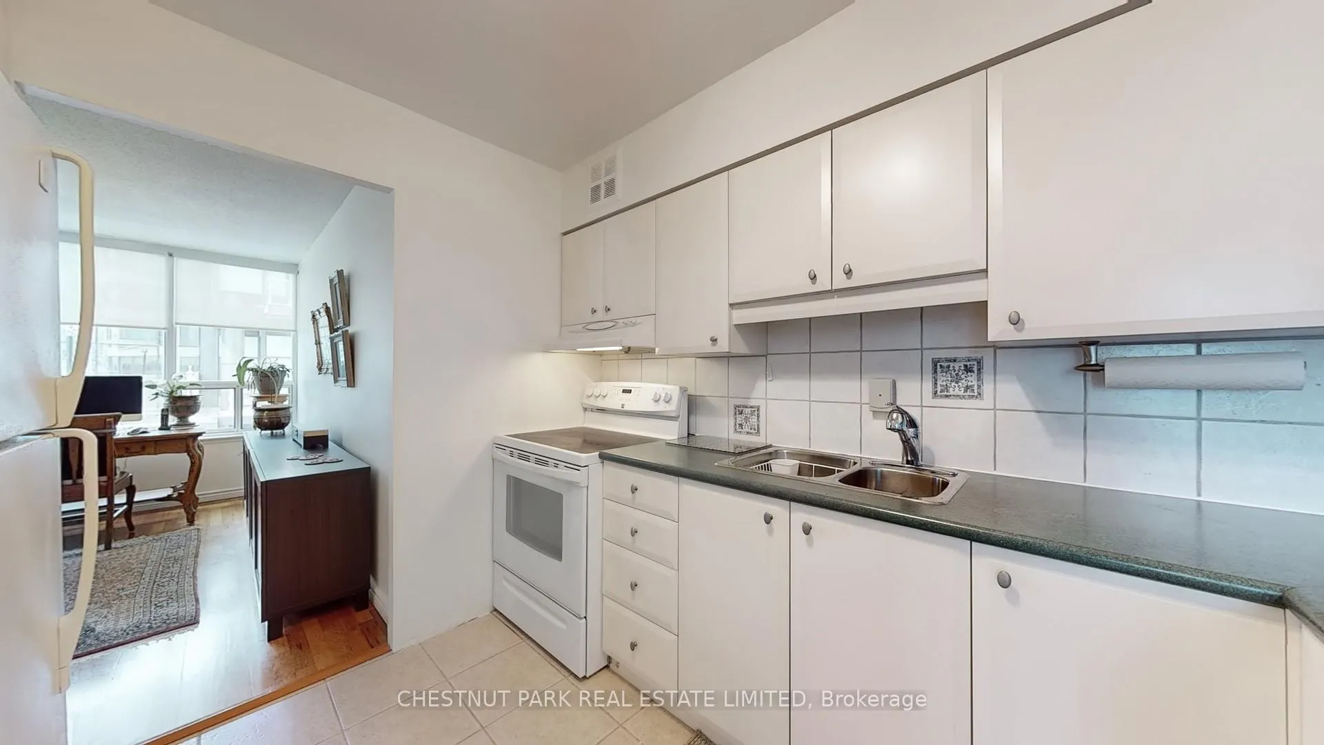 Photo 12 of Unit 810, 25 Maitland Street, Toronto, Church-Yonge Corridor — HOMEH