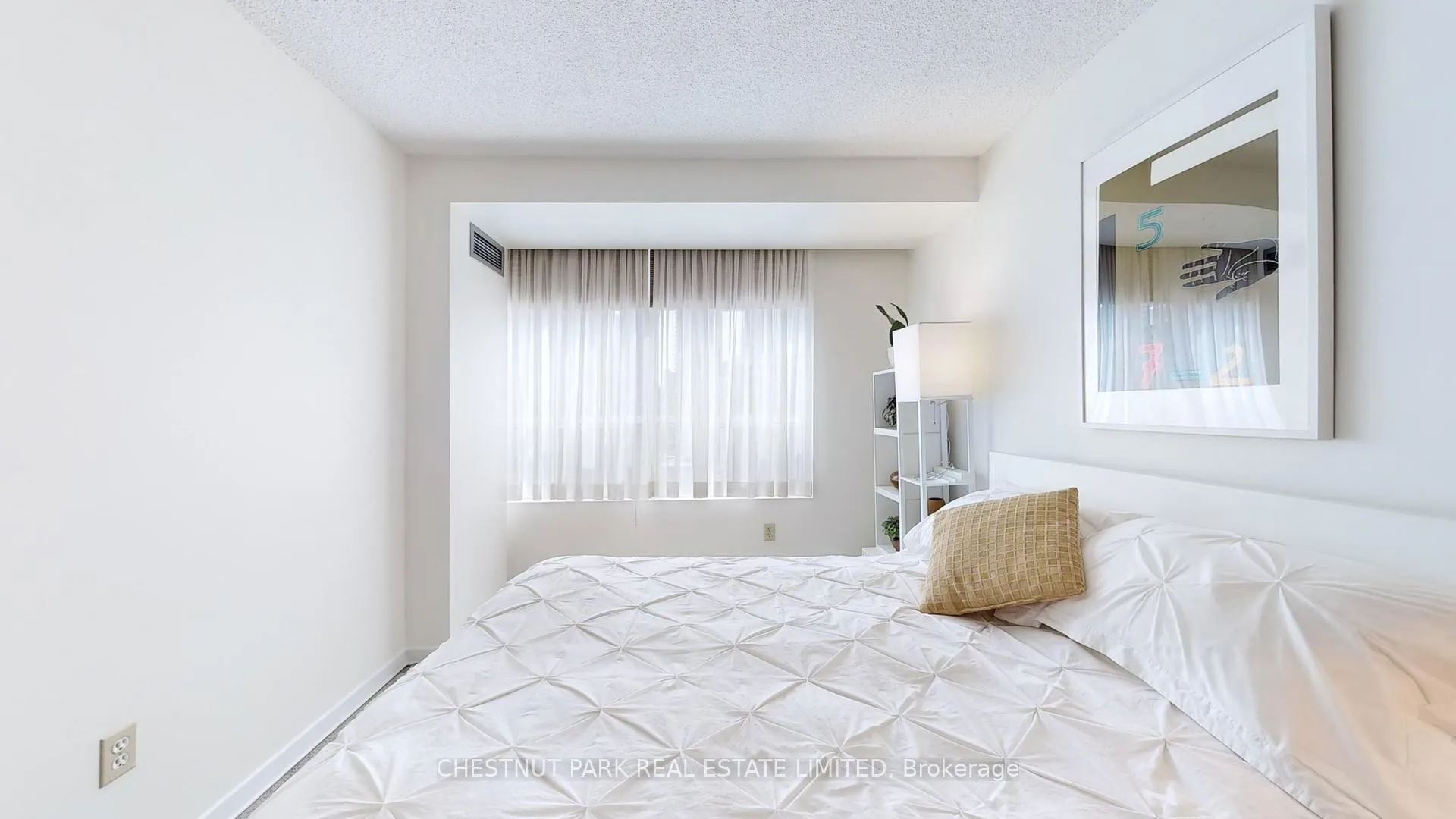 Photo 24 of Unit 810, 25 Maitland Street, Toronto, Church-Yonge Corridor — HOMEH