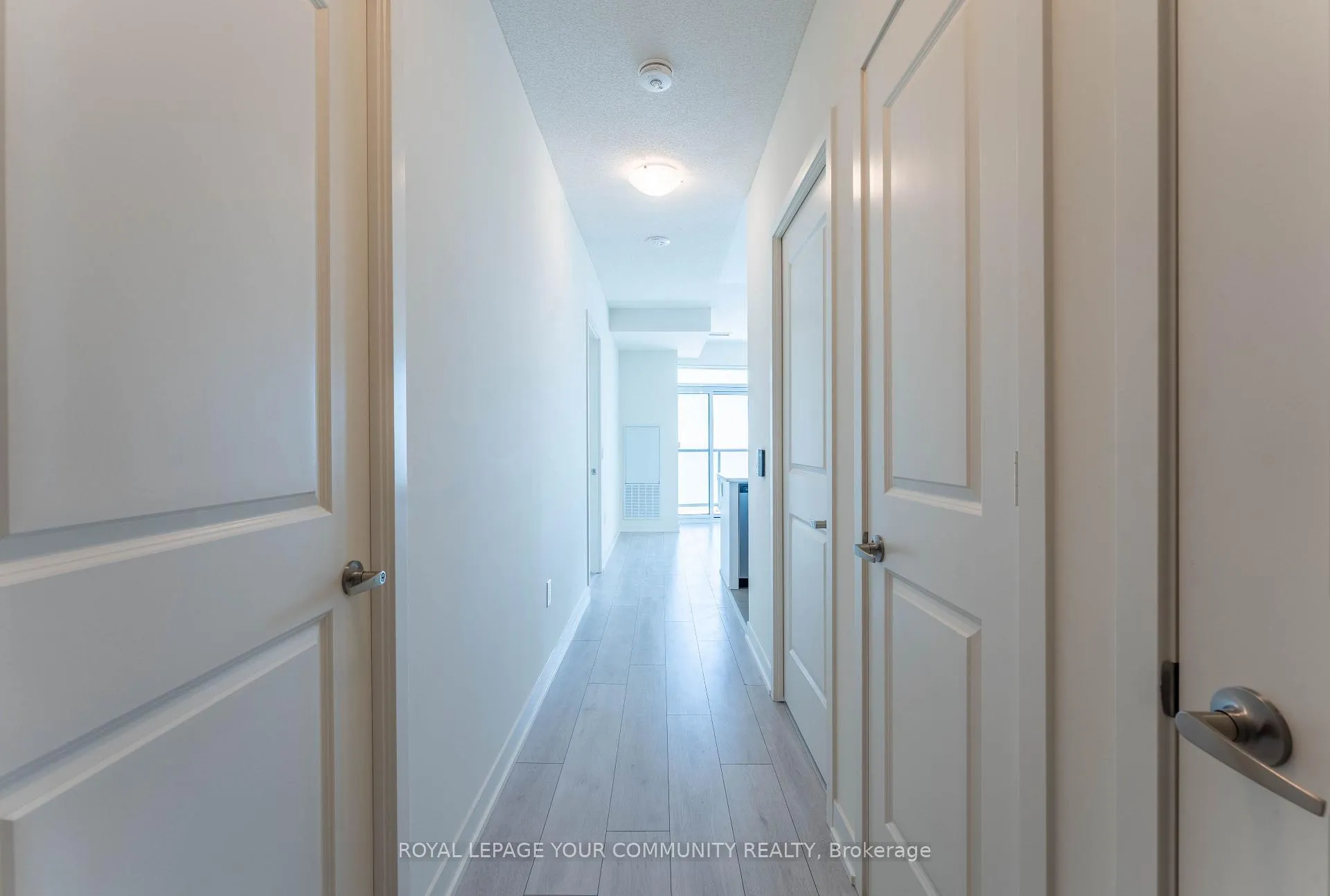 Photo 4 of Unit 4205, 38 Annie Craig Drive, Etobicoke, Mimico — HOMEH