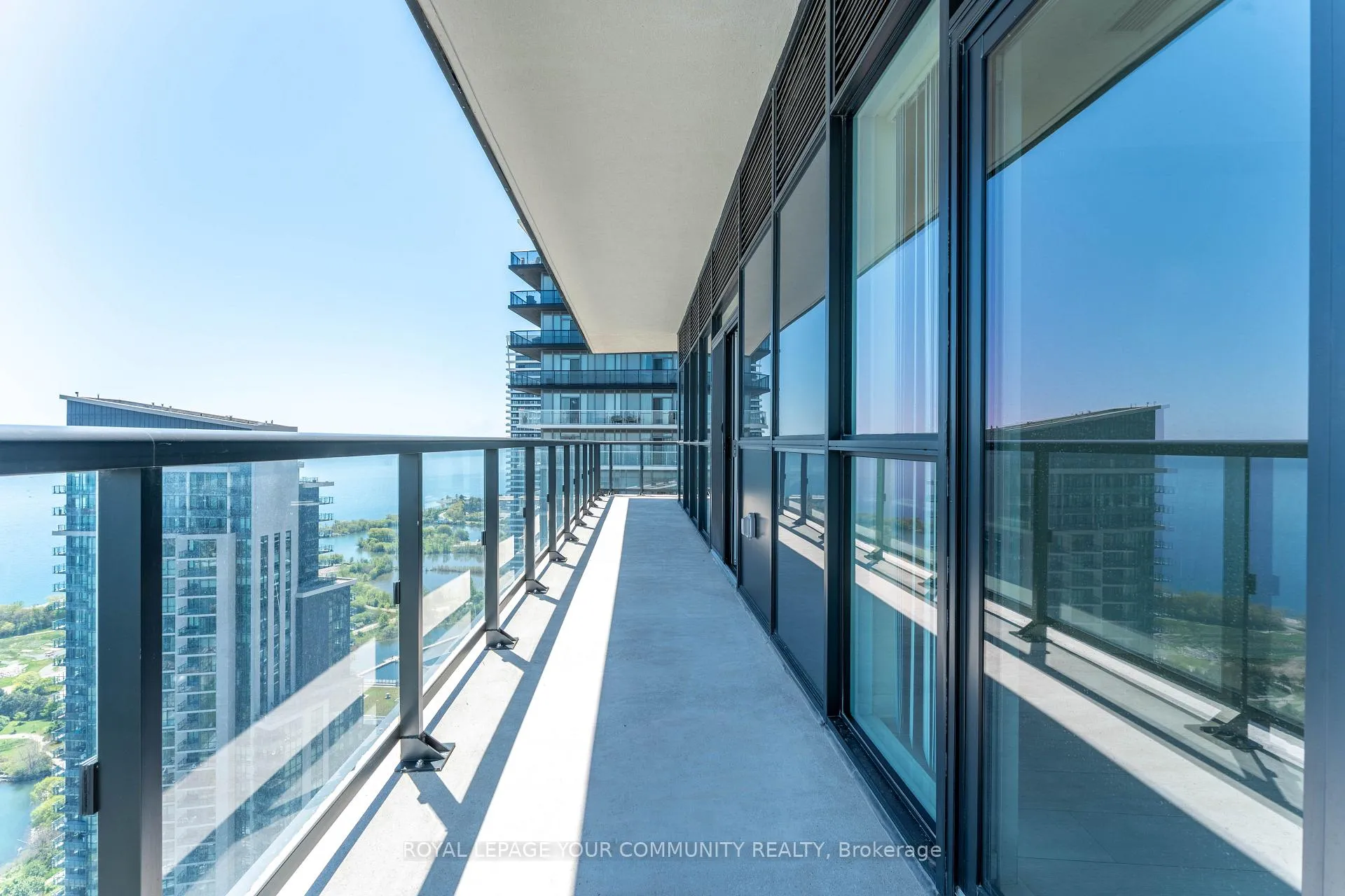 Photo 17 of Unit 4205, 38 Annie Craig Drive, Etobicoke, Mimico — HOMEH