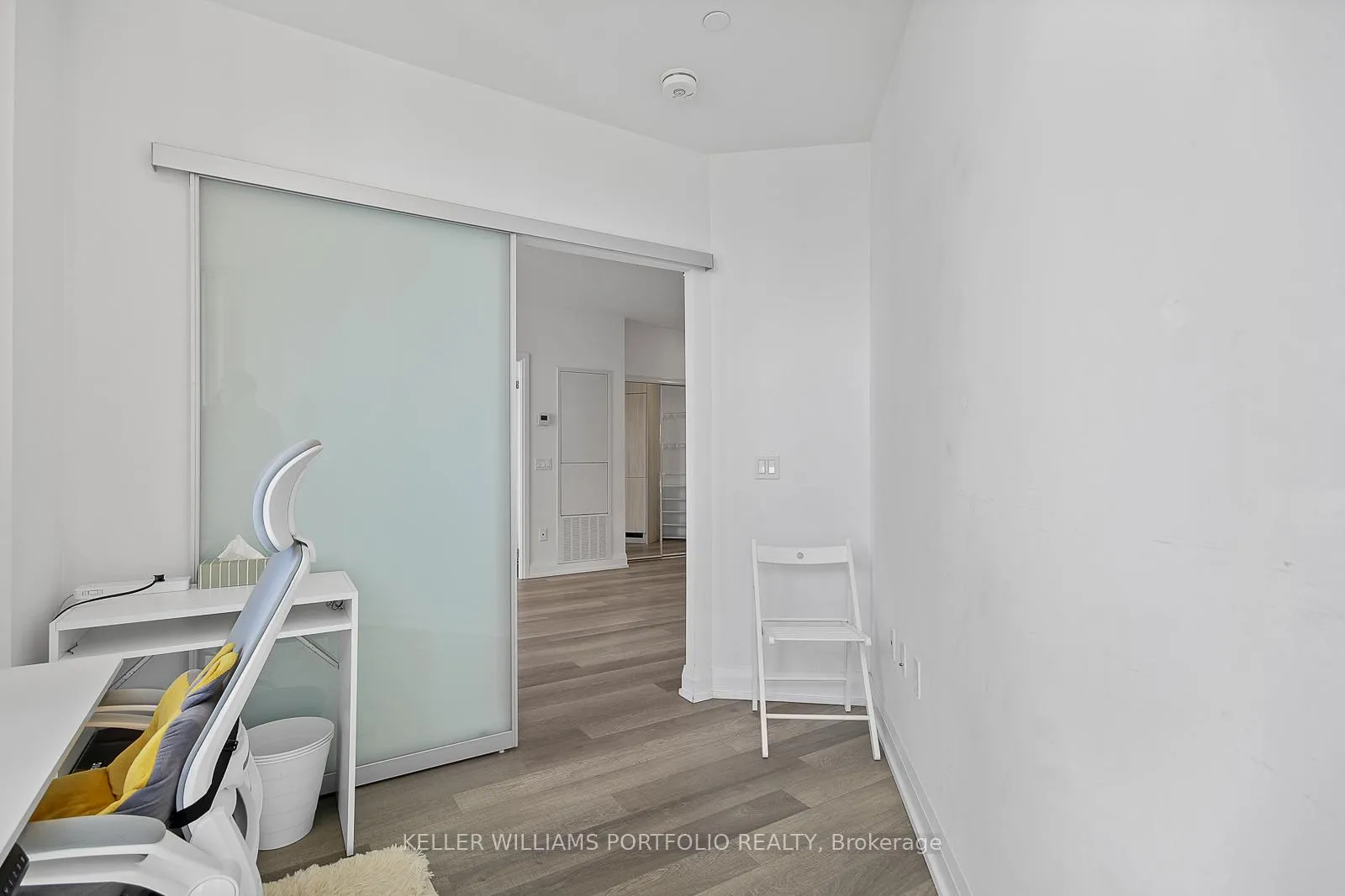 Photo 13 of Unit 902, 77 Mutual Street, Toronto, Church-Yonge Corridor — HOMEH