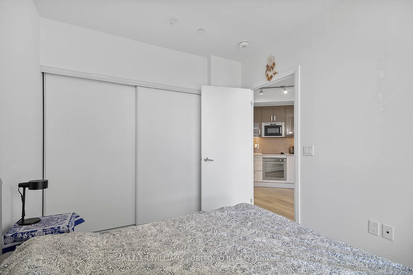 Photo 15 of Unit 902, 77 Mutual Street, Toronto, Church-Yonge Corridor — HOMEH