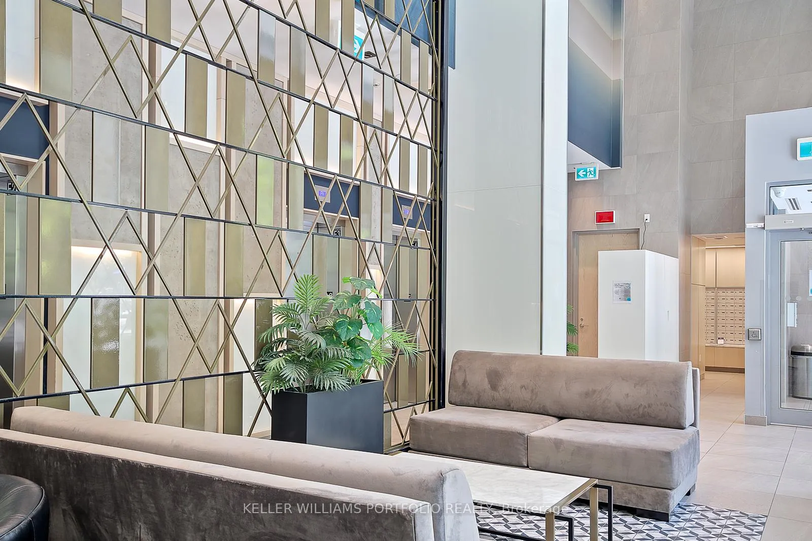 Photo 23 of Unit 902, 77 Mutual Street, Toronto, Church-Yonge Corridor — HOMEH