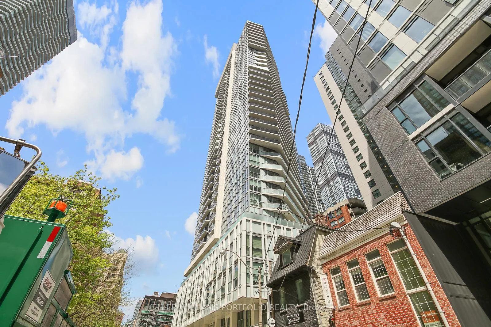 Photo 26 of Unit 902, 77 Mutual Street, Toronto, Church-Yonge Corridor — HOMEH