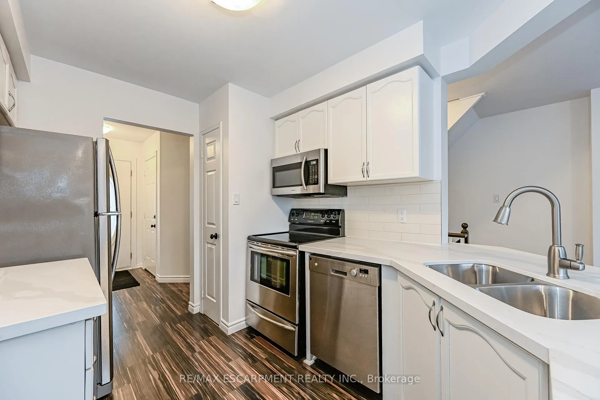 Photo 9 of Unit 12, 75 Ryan's Way, Hamilton, Waterdown — HOMEH