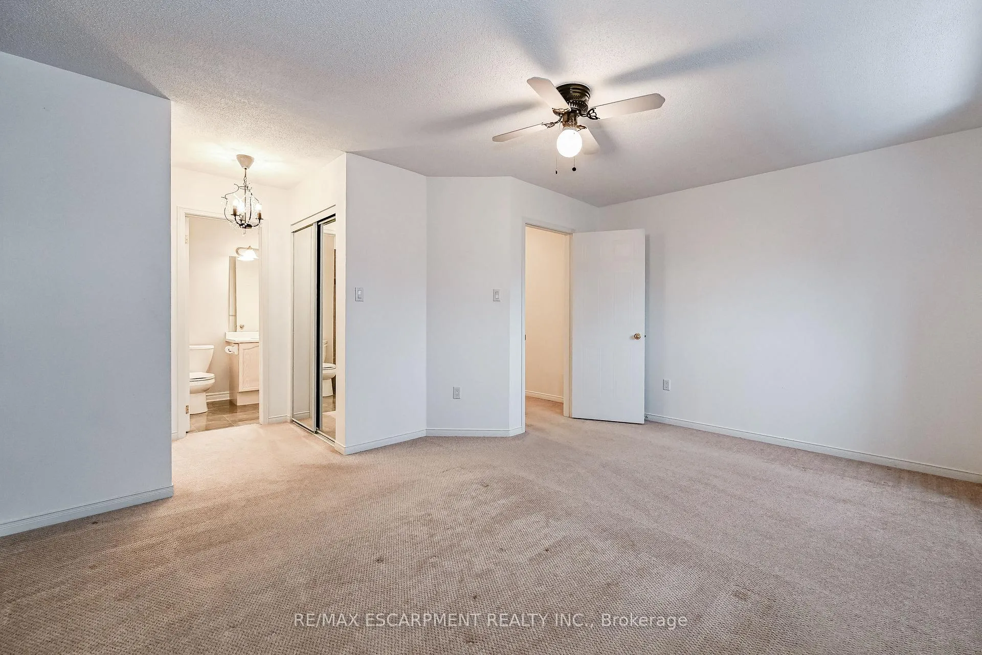 Photo 18 of Unit 12, 75 Ryan's Way, Hamilton, Waterdown — HOMEH