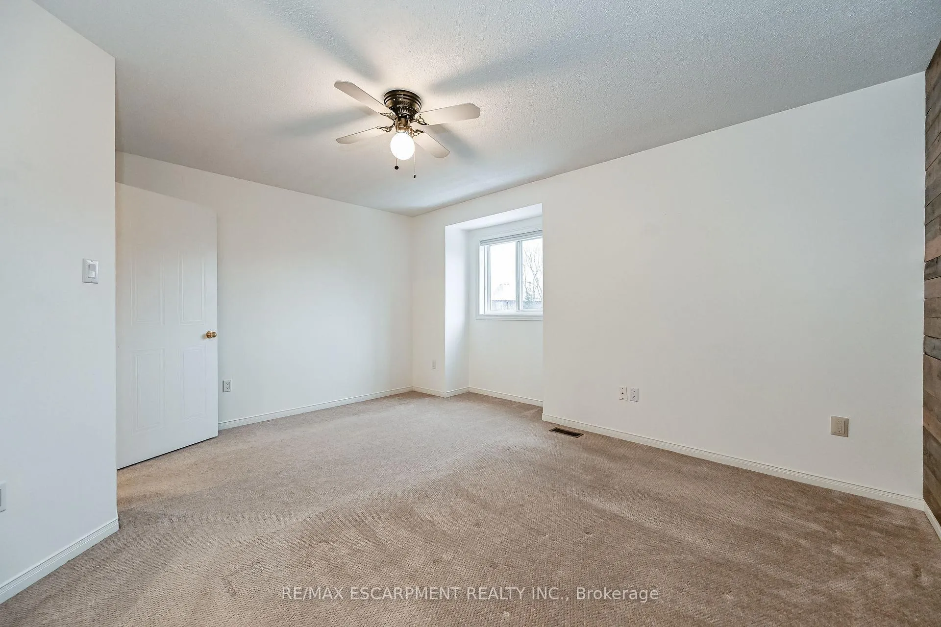 Photo 19 of Unit 12, 75 Ryan's Way, Hamilton, Waterdown — HOMEH