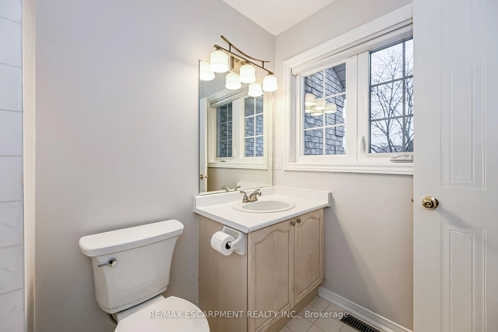 Photo 25 of Unit 12, 75 Ryan's Way, Hamilton, Waterdown — HOMEH