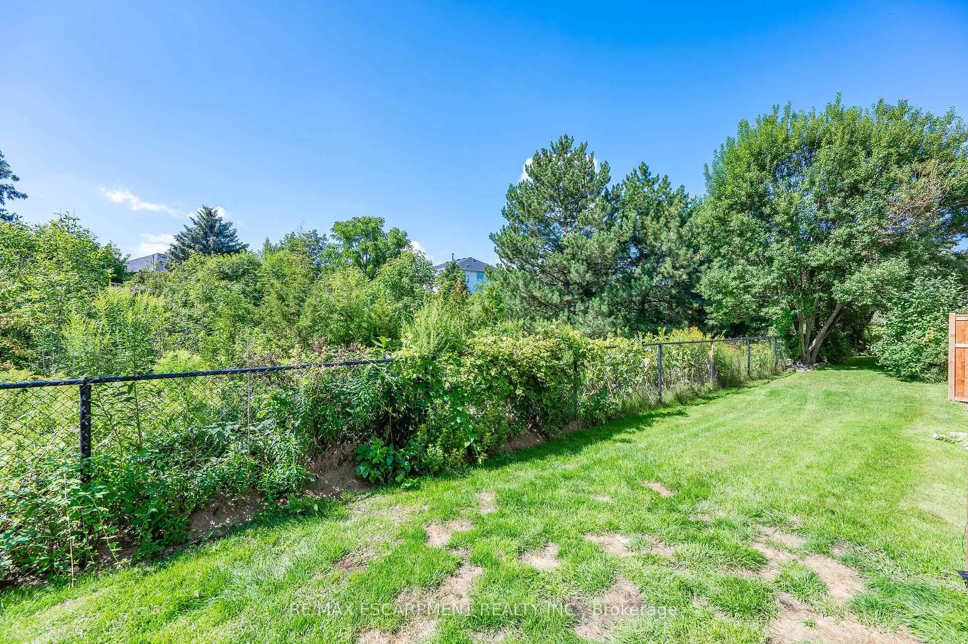 Photo 35 of Unit 12, 75 Ryan's Way, Hamilton, Waterdown — HOMEH