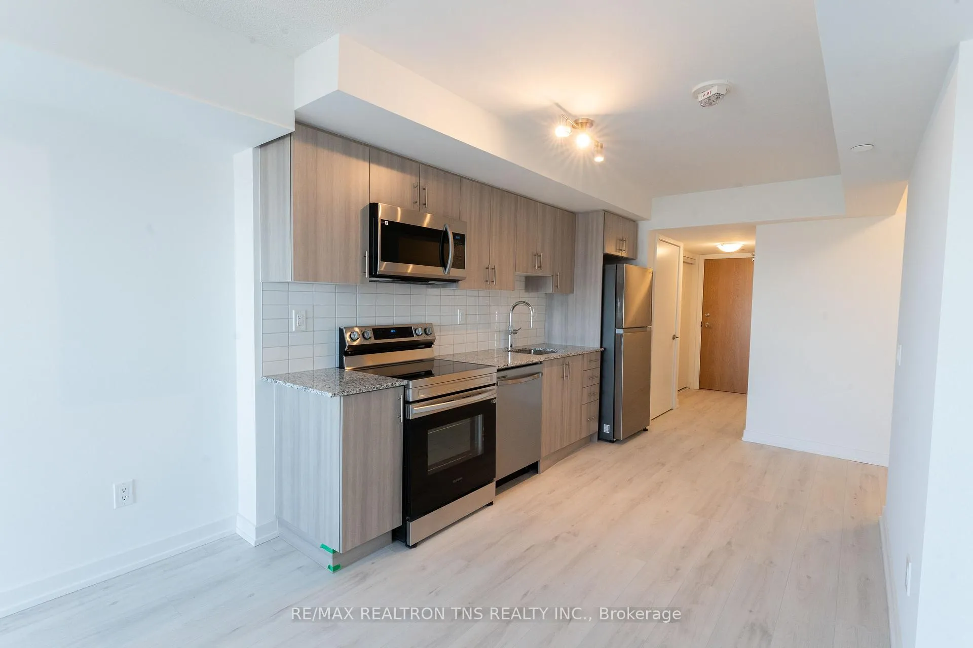 Photo 5 of Unit 1112, 1435 Celebration Drive, Pickering, Bay Ridges — HOMEH