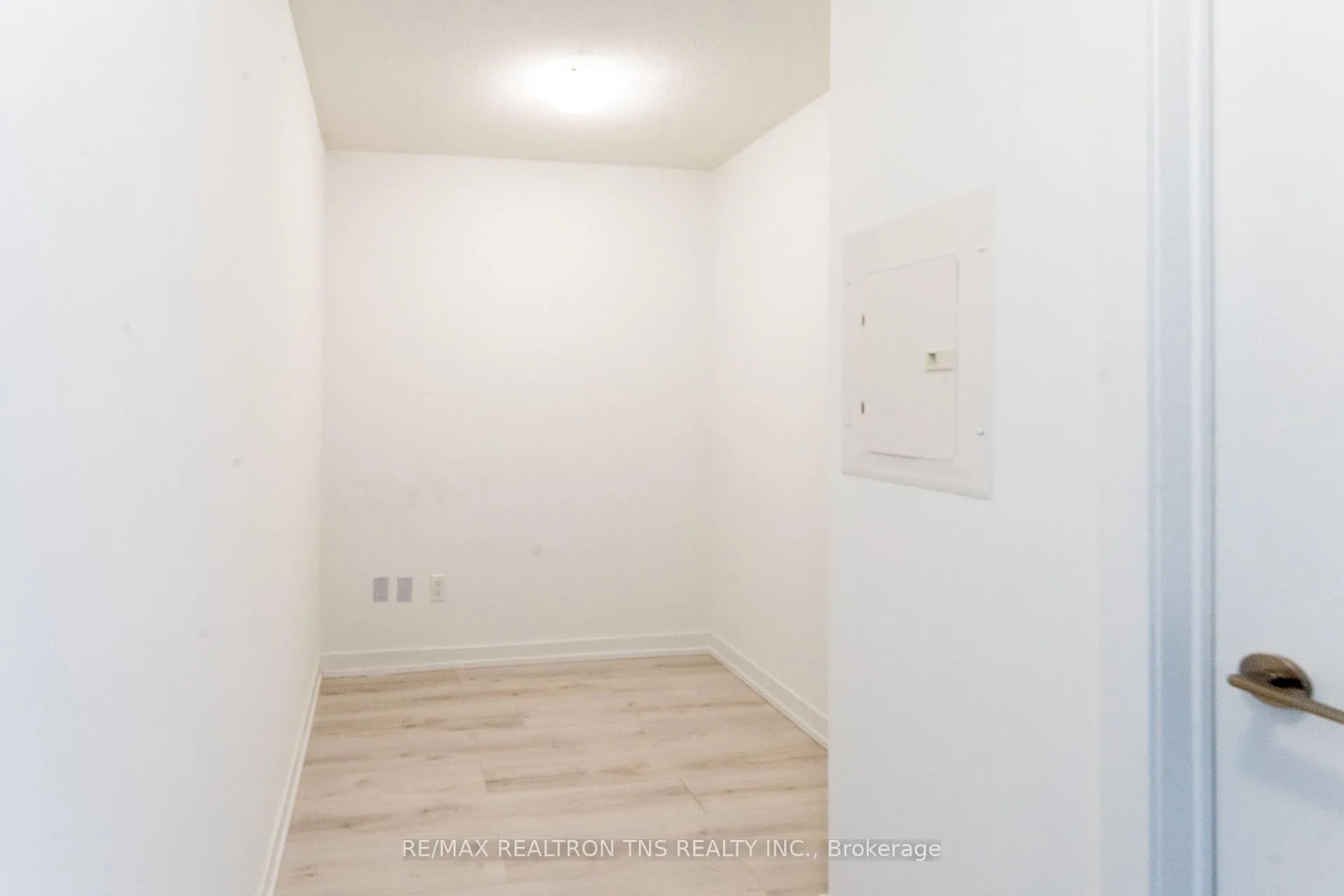 Photo 6 of Unit 1112, 1435 Celebration Drive, Pickering, Bay Ridges — HOMEH