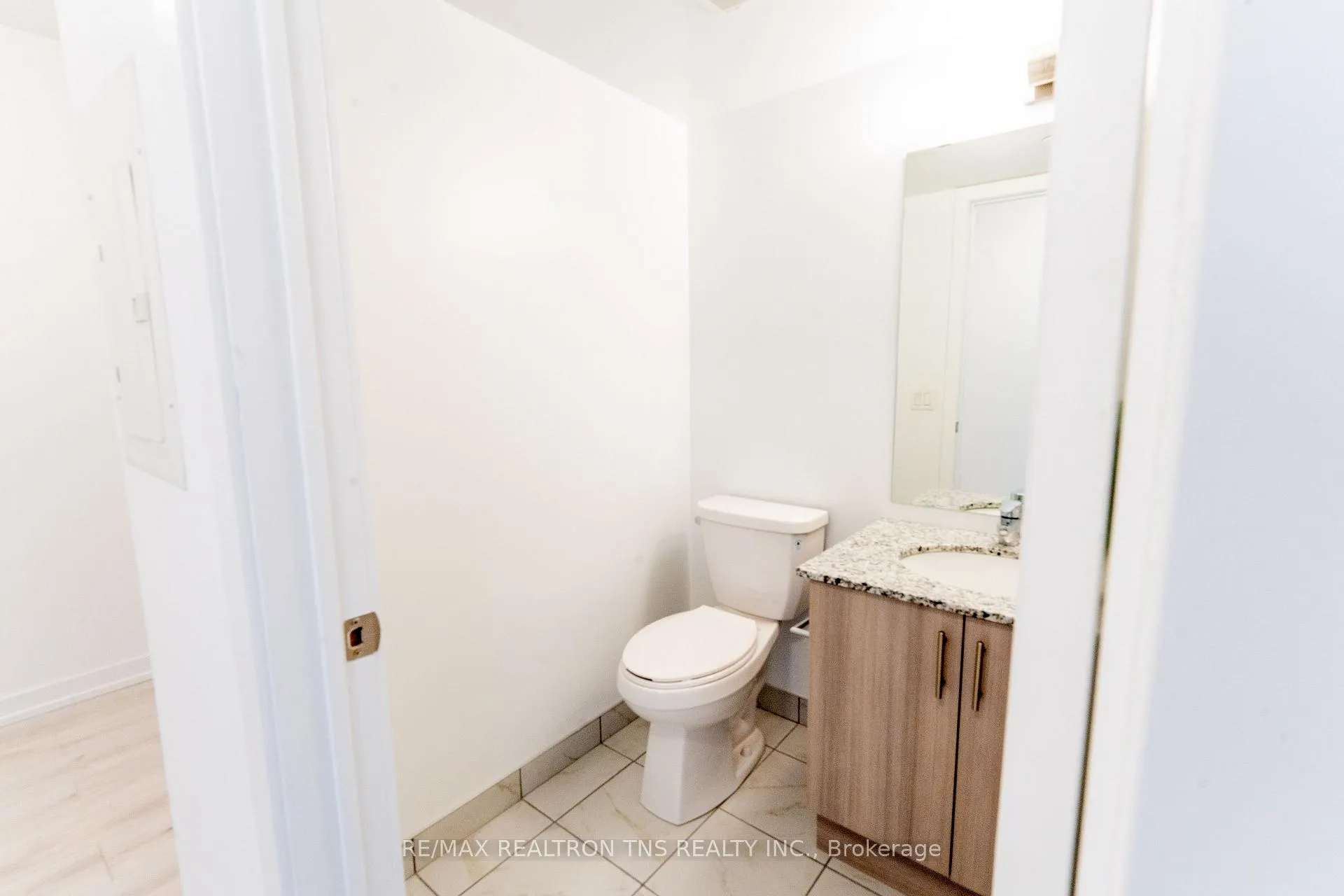 Photo 7 of Unit 1112, 1435 Celebration Drive, Pickering, Bay Ridges — HOMEH