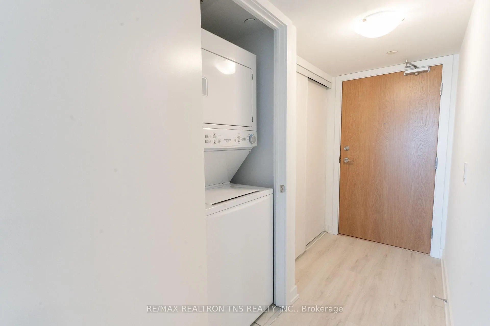 Photo 8 of Unit 1112, 1435 Celebration Drive, Pickering, Bay Ridges — HOMEH