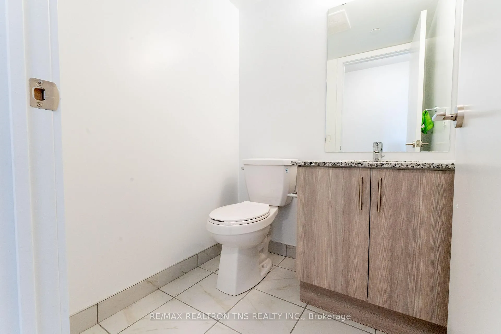 Photo 9 of Unit 1112, 1435 Celebration Drive, Pickering, Bay Ridges — HOMEH
