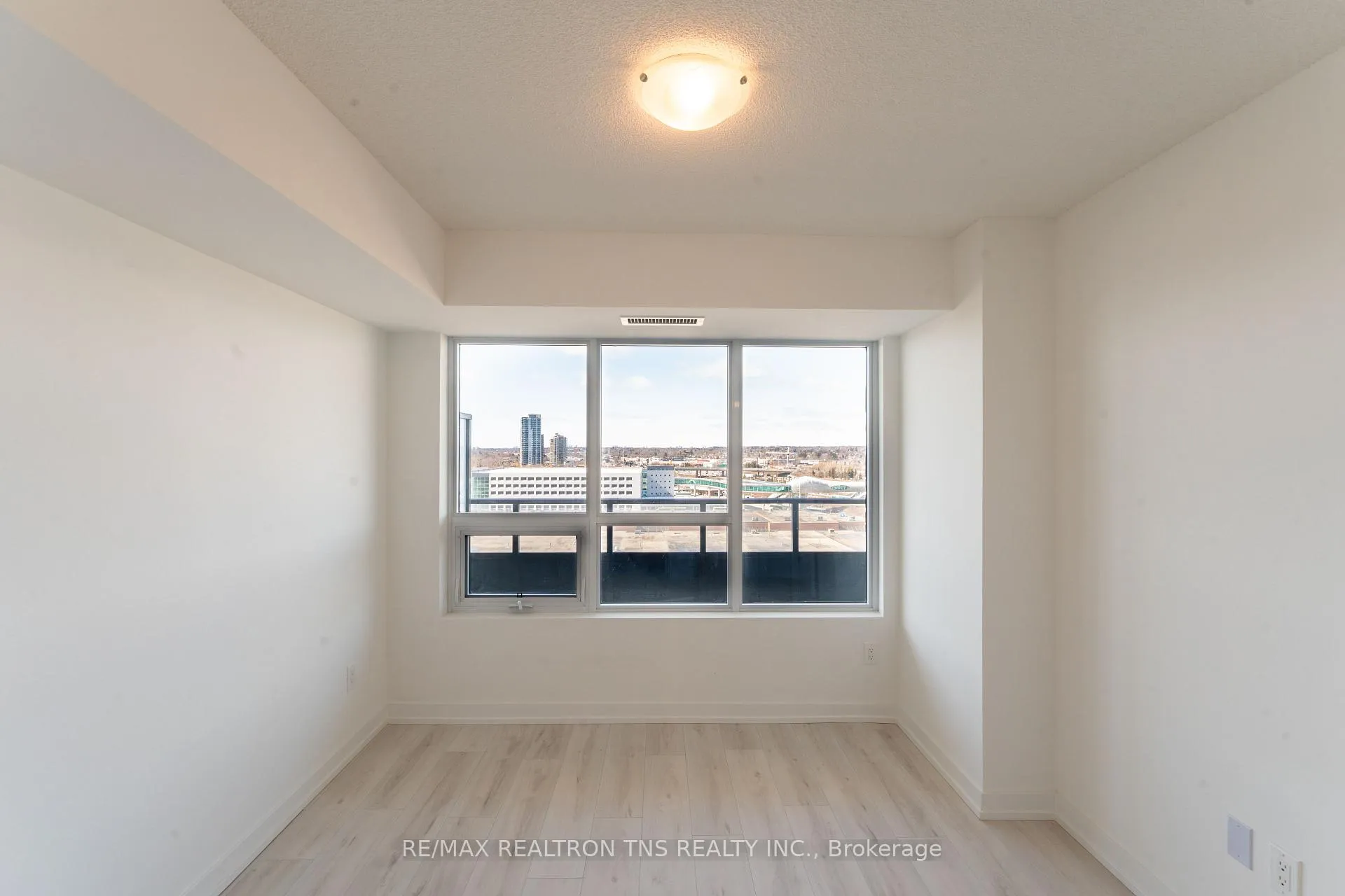 Photo 12 of Unit 1112, 1435 Celebration Drive, Pickering, Bay Ridges — HOMEH