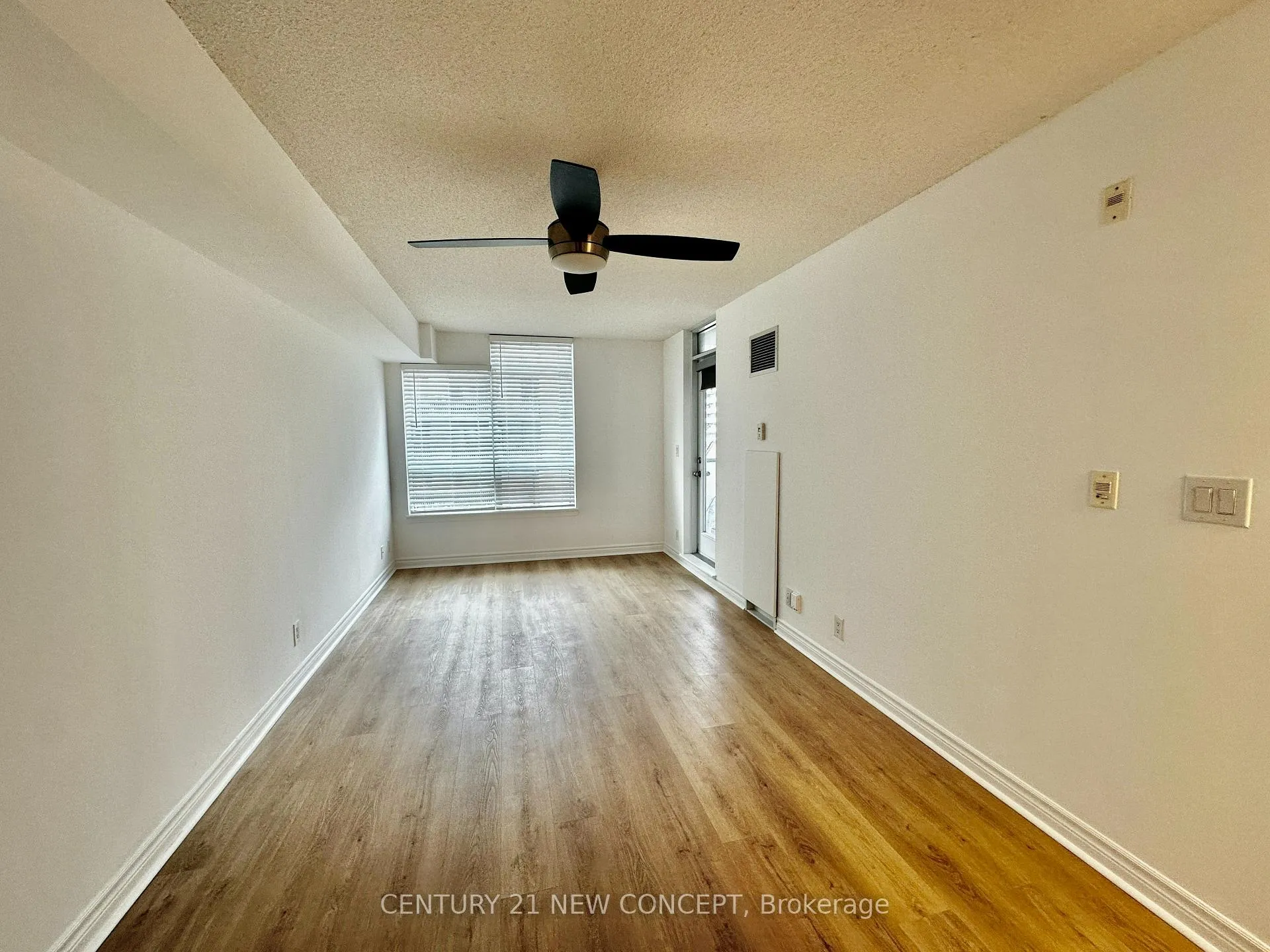Photo 5 of Unit 409, 225 Wellesley Street E, Toronto, Cabbagetown-South St. James Town — HOMEH