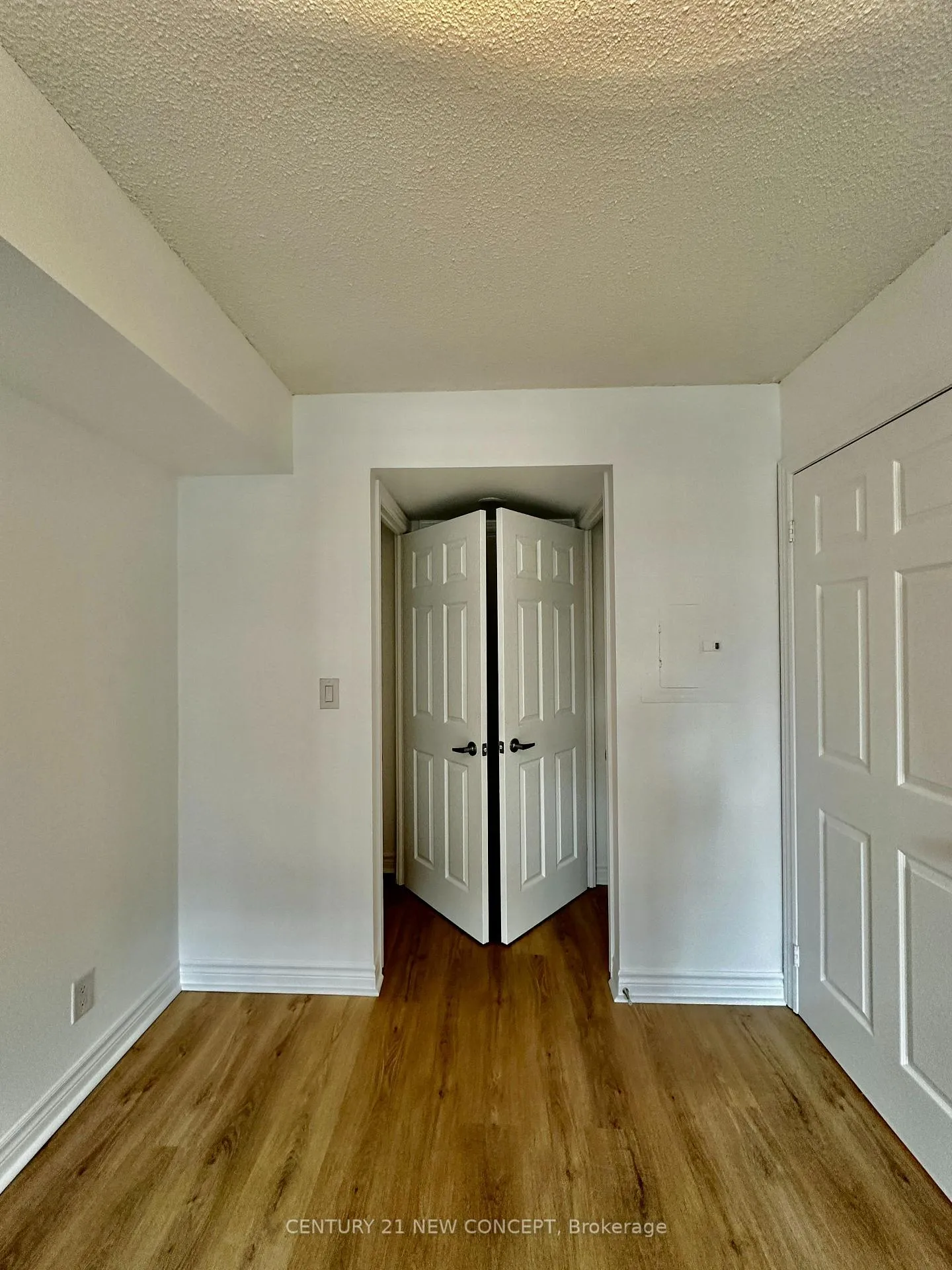 Photo 9 of Unit 409, 225 Wellesley Street E, Toronto, Cabbagetown-South St. James Town — HOMEH