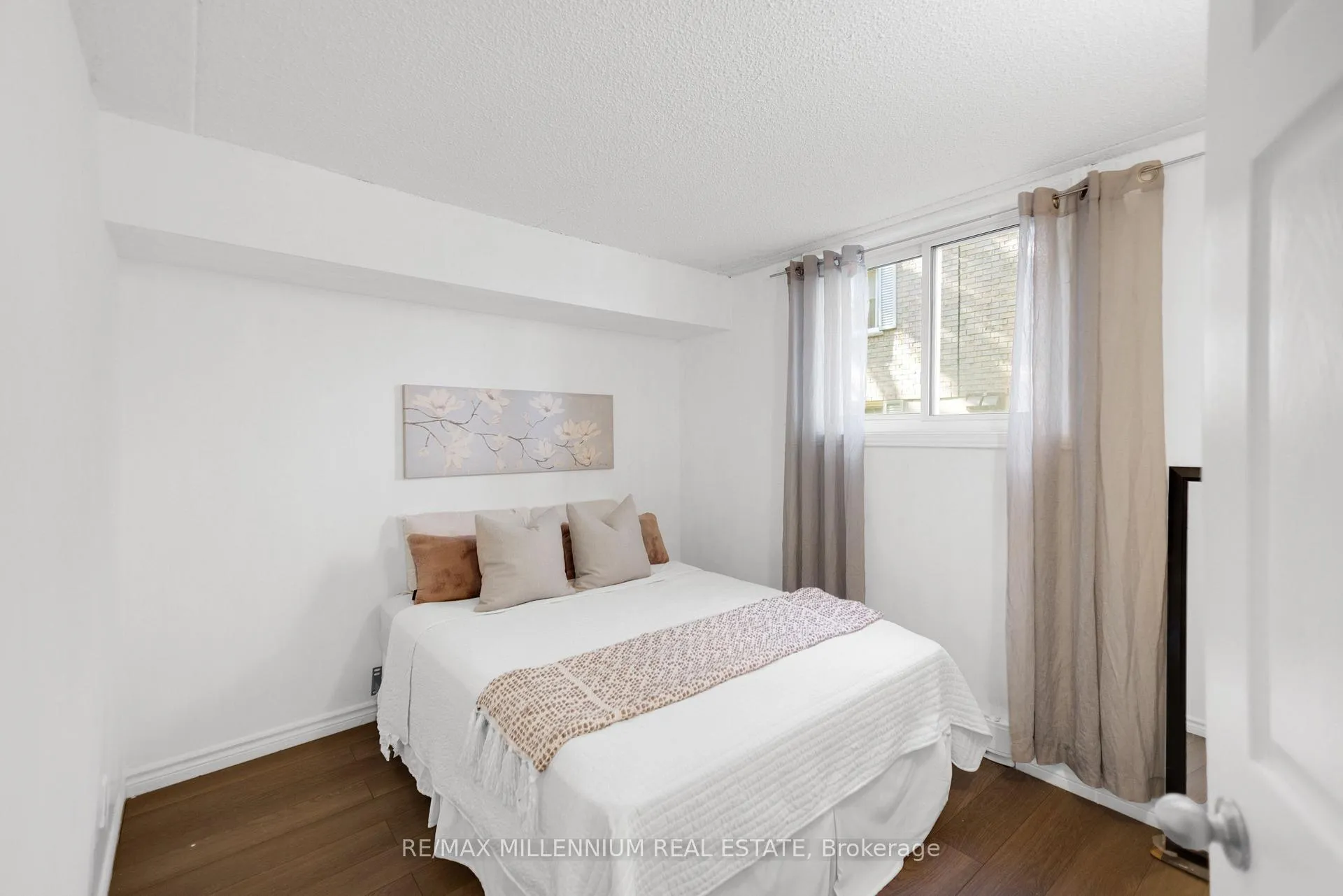 Photo 15 of Unit 303, 266 Overlea Drive, Kitchener, Forest Hill — HOMEH
