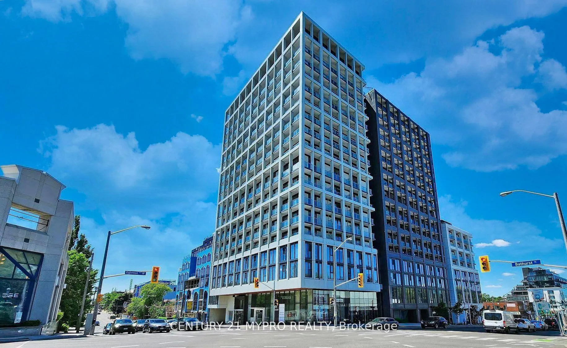 Front of Unit 617, 2020 Bathurst Street