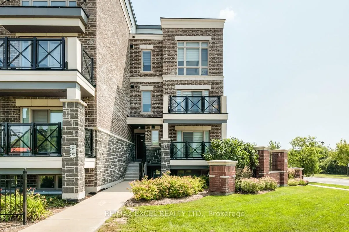 Front of Unit 2202, 10 Westmeath Lane