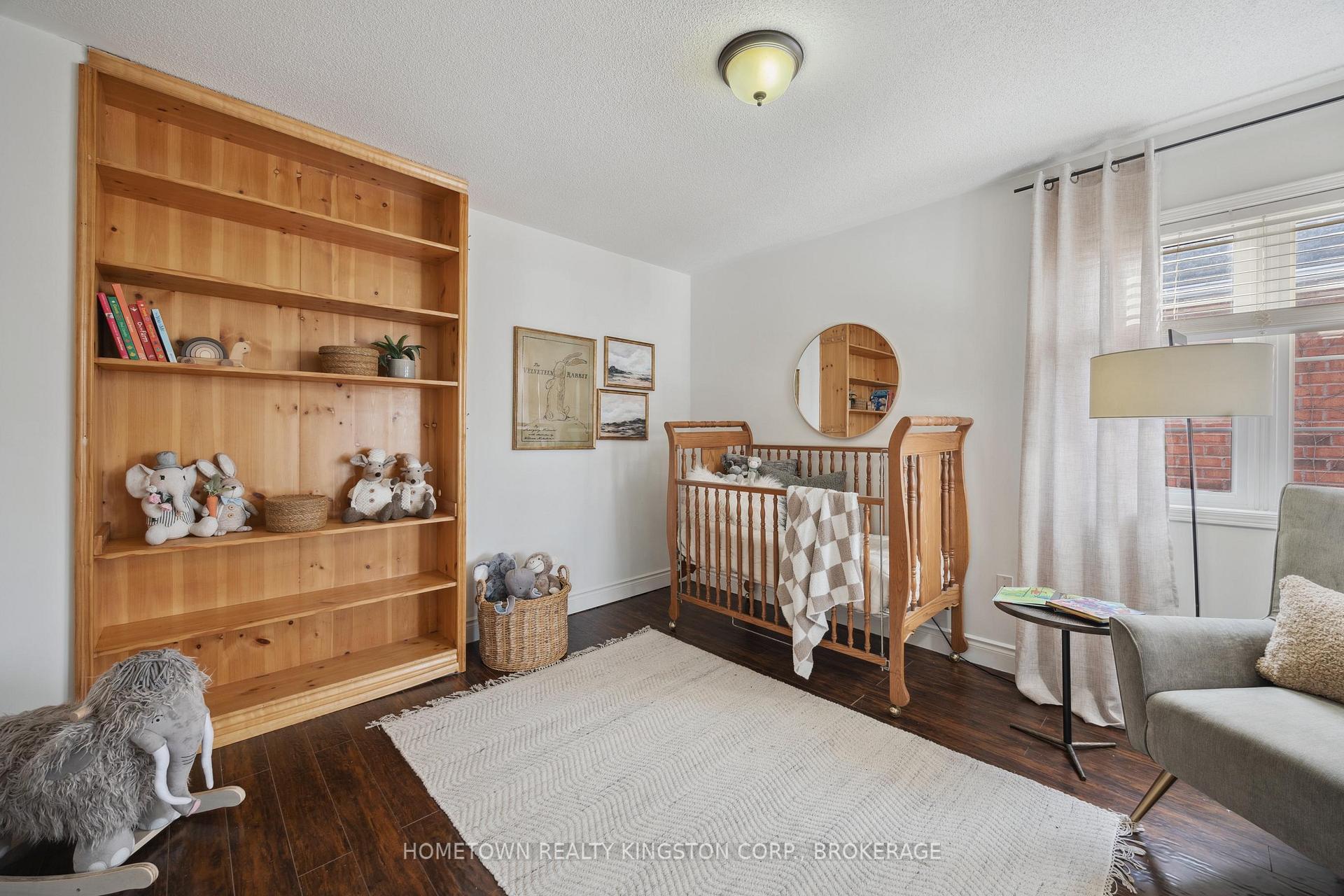Photo 20 of 11 Holliman Lane, Ajax, South East — HOMEH