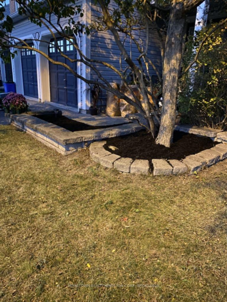 Photo 27 of 11 Holliman Lane, Ajax, South East — HOMEH