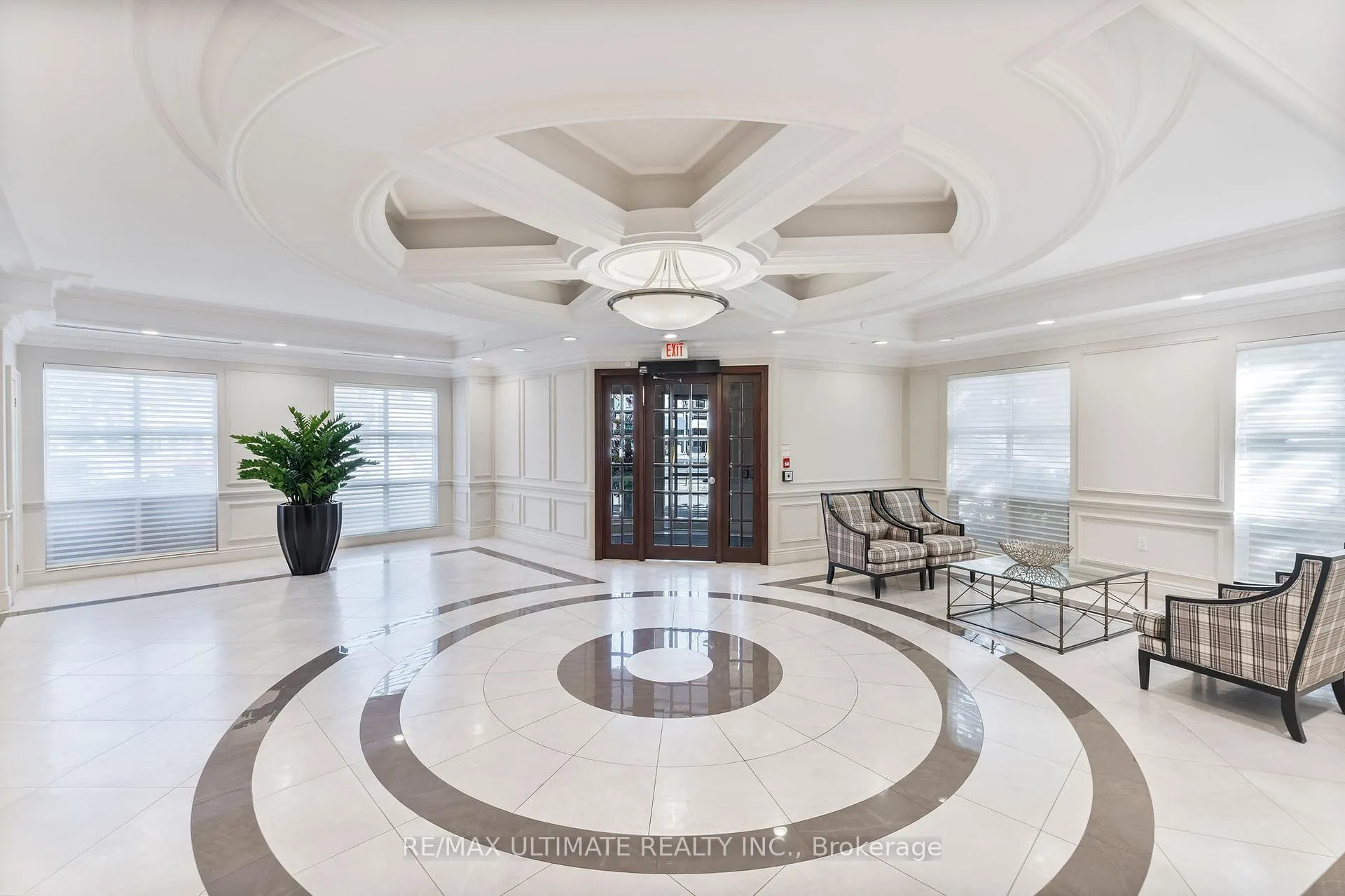 Photo 2 of Unit 203, 3085 Bloor Street W, Etobicoke, Stonegate-Queensway — HOMEH