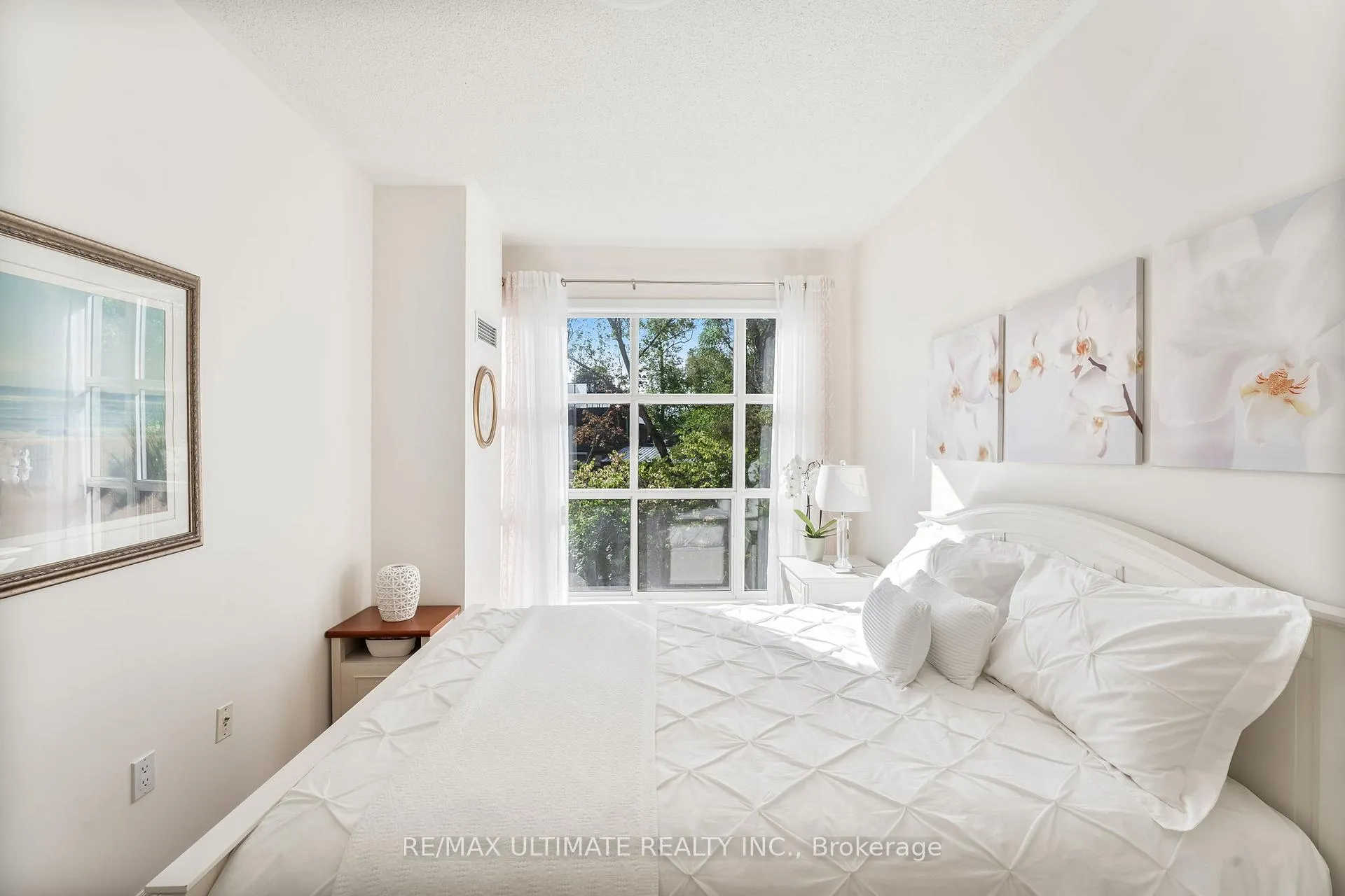 Photo 17 of Unit 203, 3085 Bloor Street W, Etobicoke, Stonegate-Queensway — HOMEH