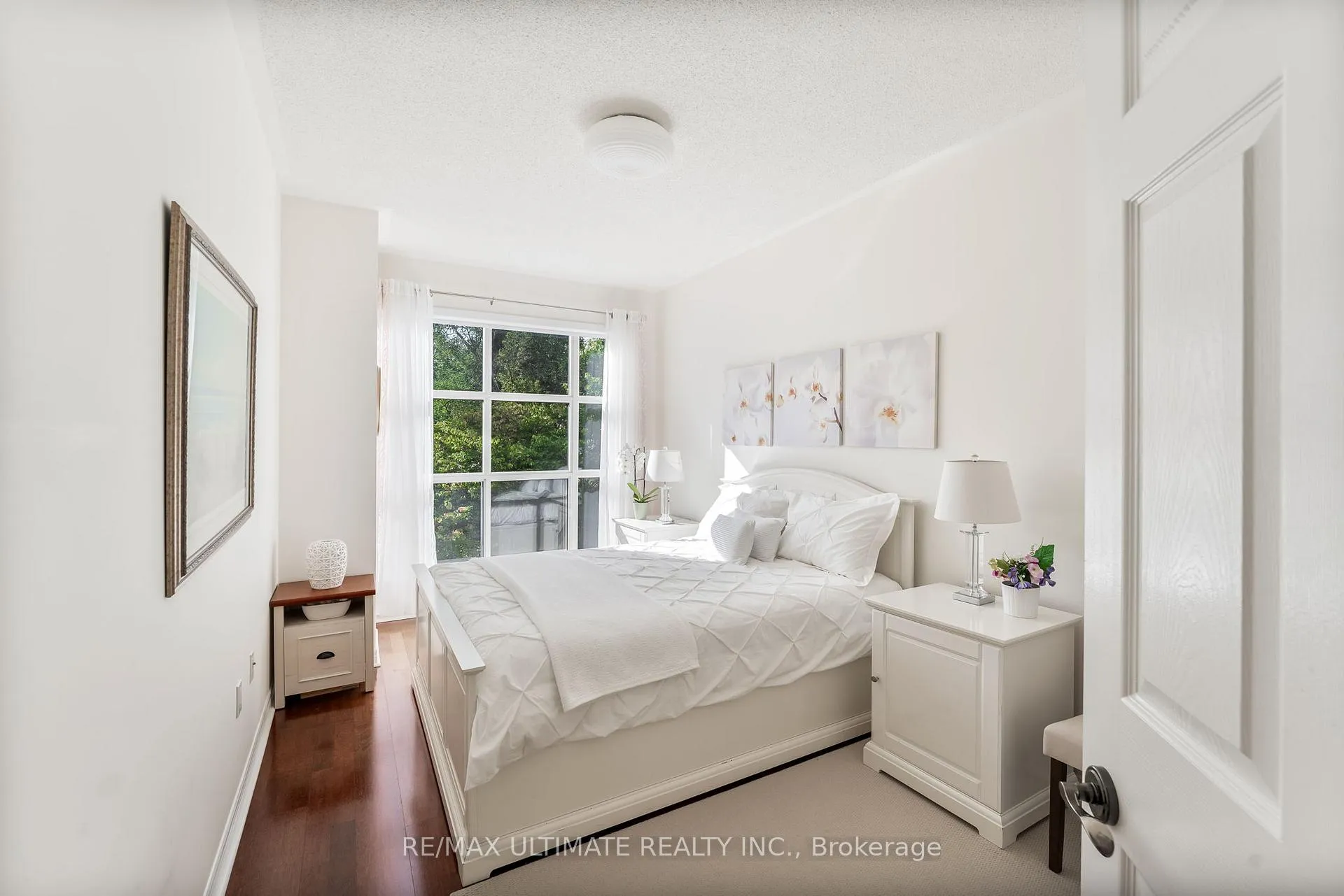 Photo 19 of Unit 203, 3085 Bloor Street W, Etobicoke, Stonegate-Queensway — HOMEH