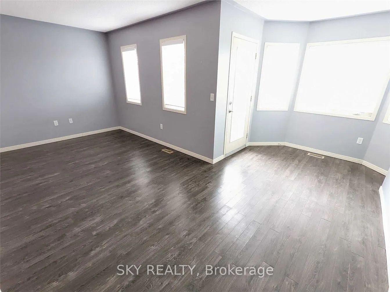 Photo 10 of 139 Jennings Drive, Clarington, Bowmanville — HOMEH