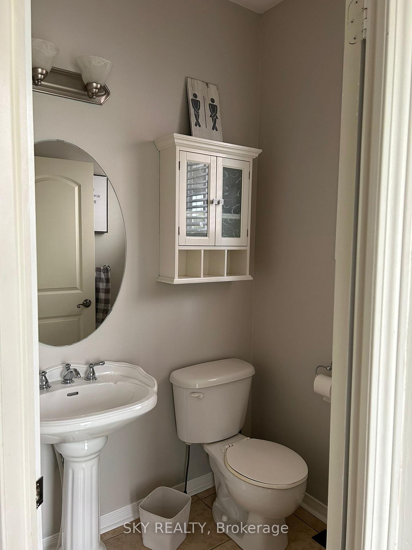 Photo 13 of 139 Jennings Drive, Clarington, Bowmanville — HOMEH