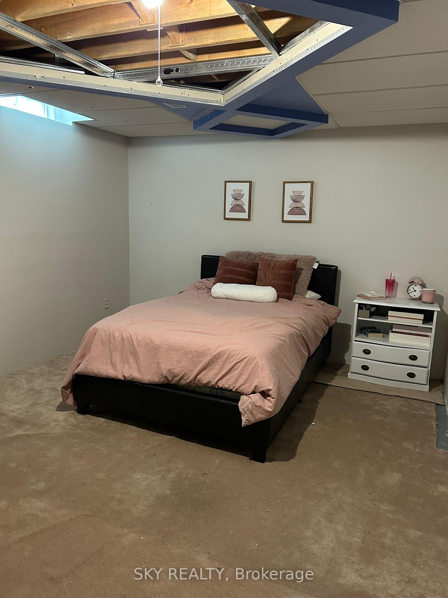 Photo 14 of 139 Jennings Drive, Clarington, Bowmanville — HOMEH