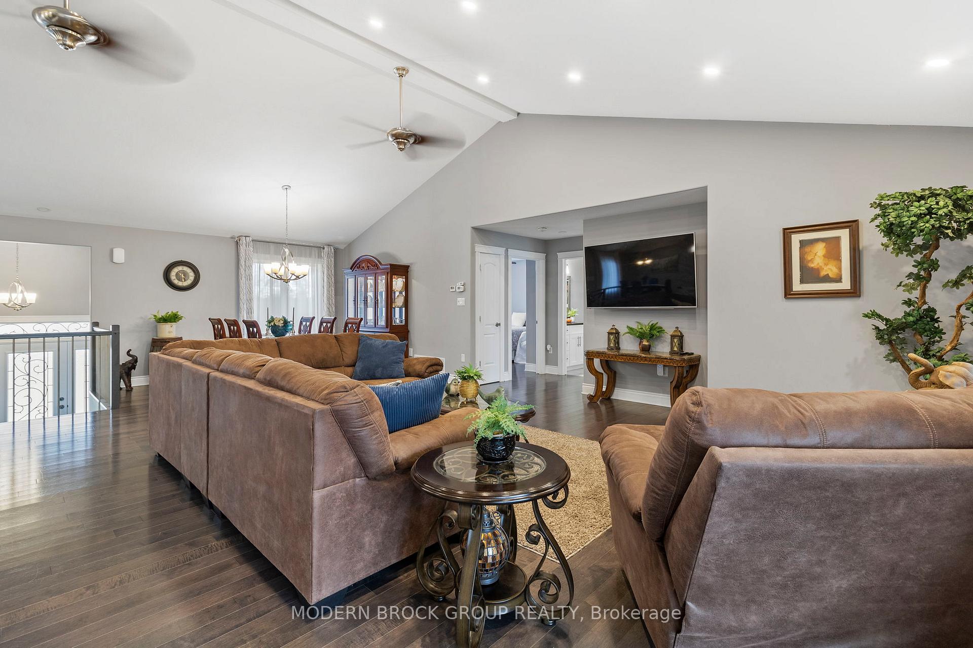 Photo 16 of 2221 Crowder Road, Edwardsburgh/Cardinal, Edwardsburgh/Cardinal Twp — HOMEH