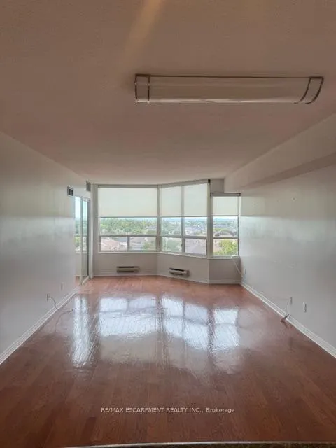 Photo 6 of Unit 606, 495 Highway 8, Hamilton, Stoney Creek — HOMEH