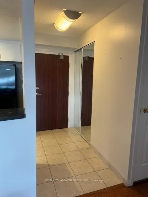 Photo 7 of Unit 606, 495 Highway 8, Hamilton, Stoney Creek — HOMEH