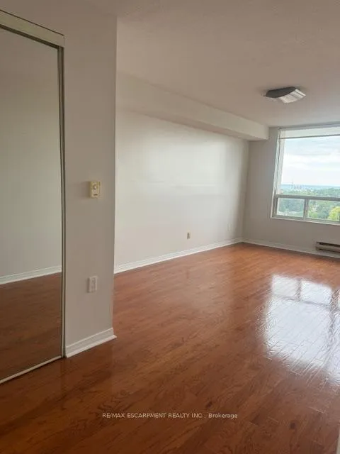 Photo 16 of Unit 606, 495 Highway 8, Hamilton, Stoney Creek — HOMEH